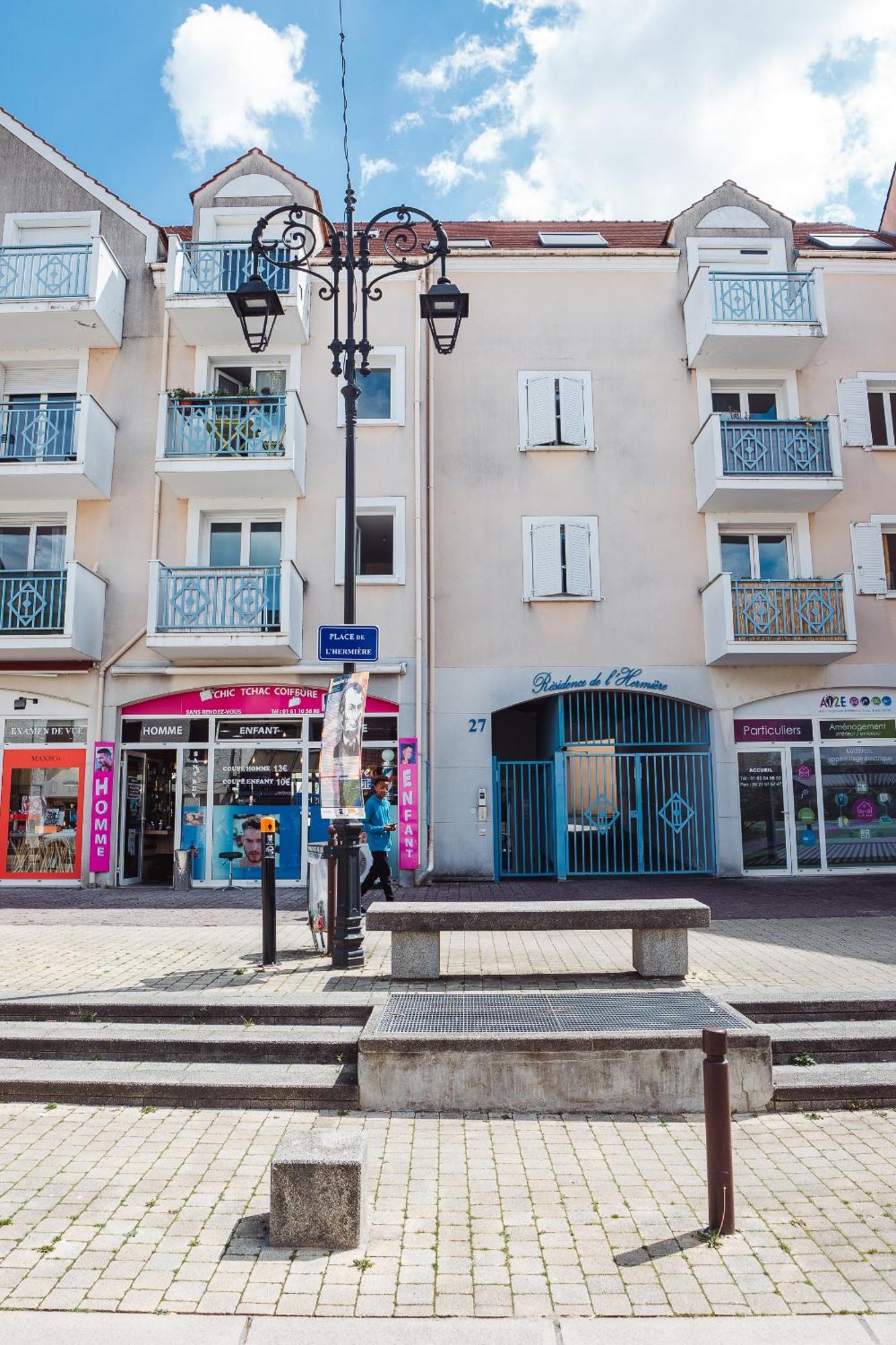 Cosy Studio Entre Paris Et Disneyland Paris Apartment Esbly Exterior photo
