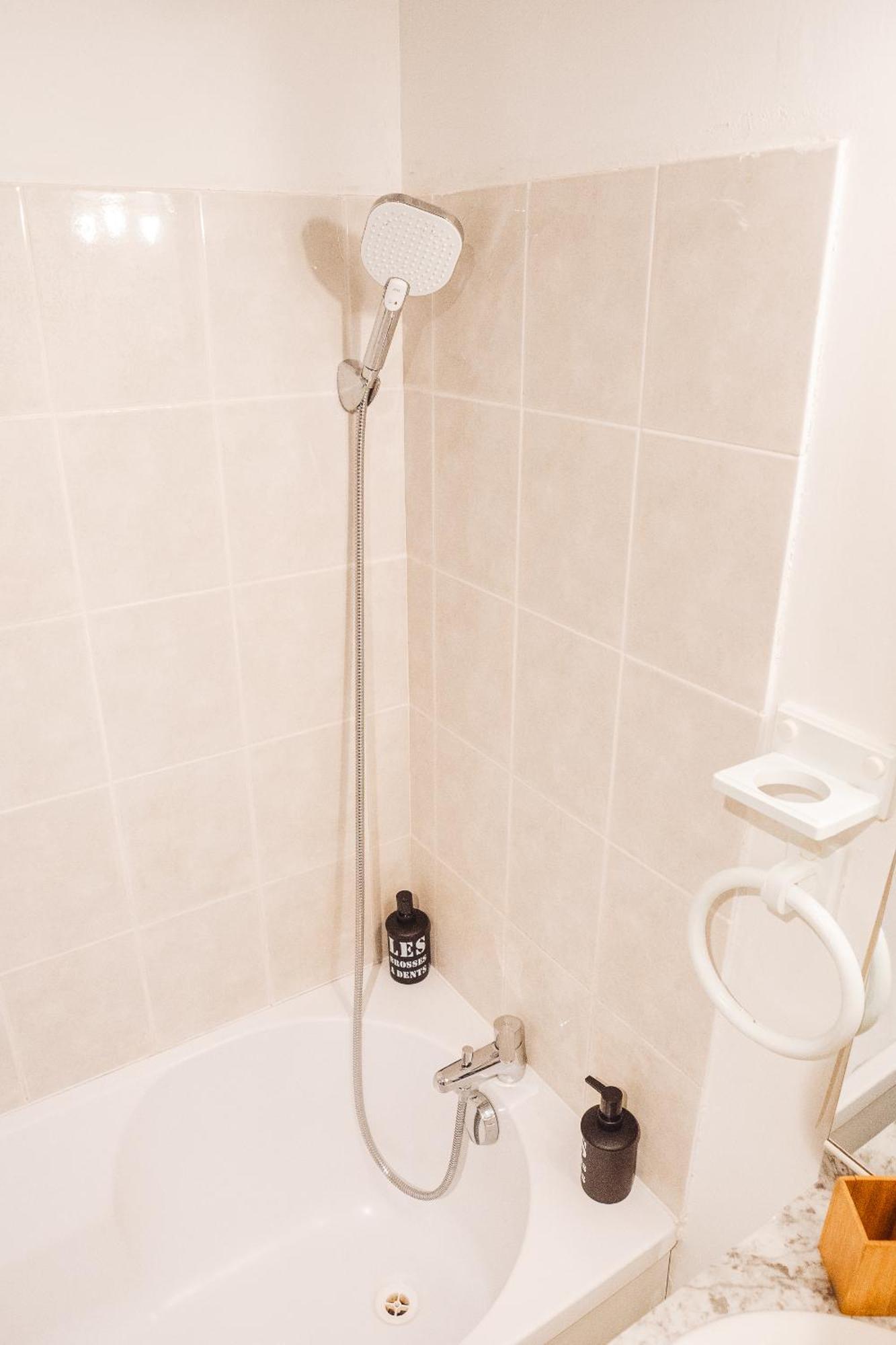 Cosy Studio Entre Paris Et Disneyland Paris Apartment Esbly Exterior photo