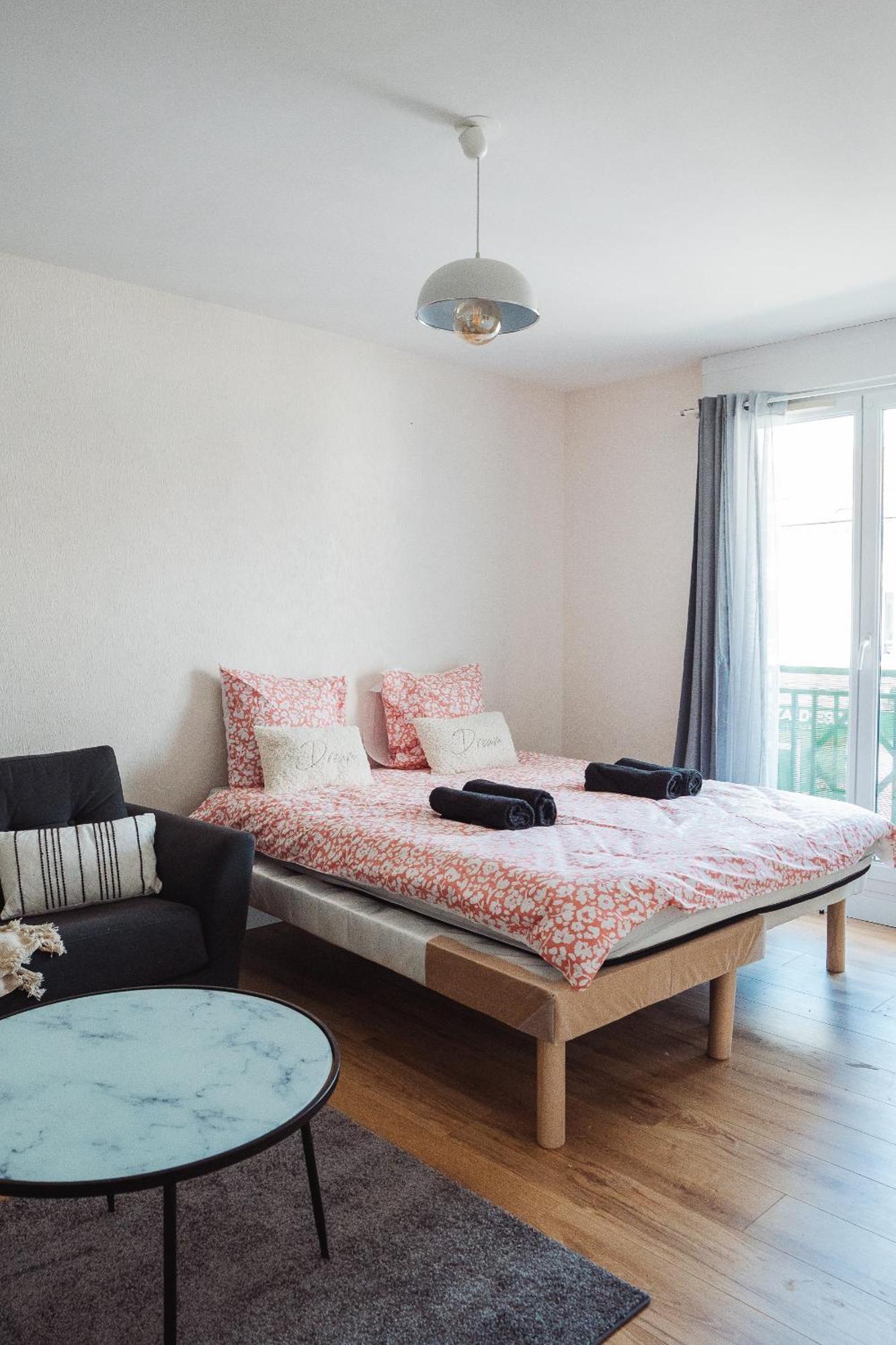 Cosy Studio Entre Paris Et Disneyland Paris Apartment Esbly Exterior photo